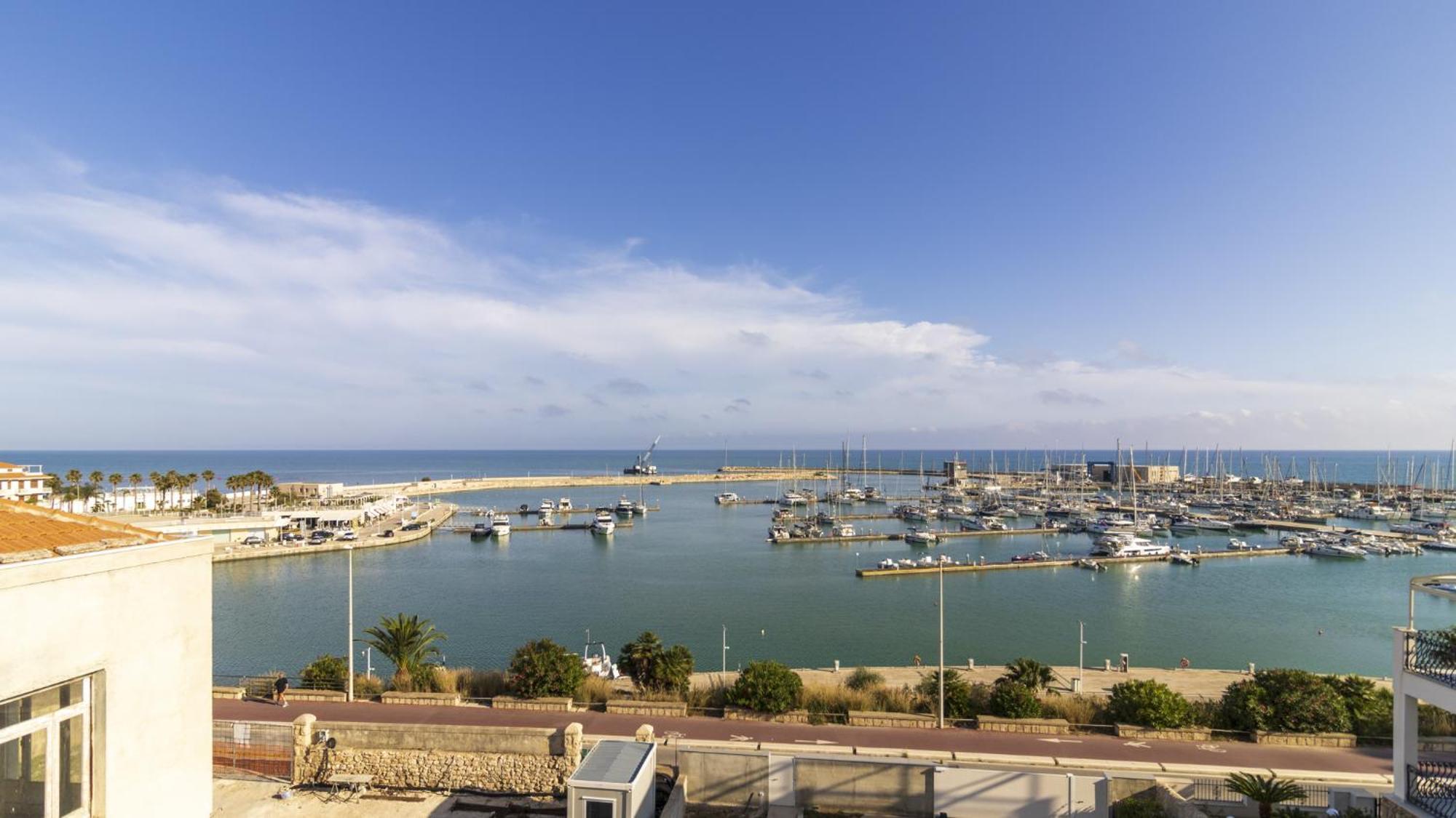 Vista Mare Apartments Marina di Ragusa Ngoại thất bức ảnh
